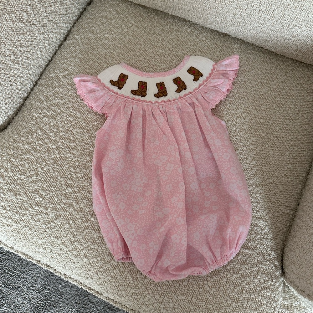 The smocked flamingo bubble